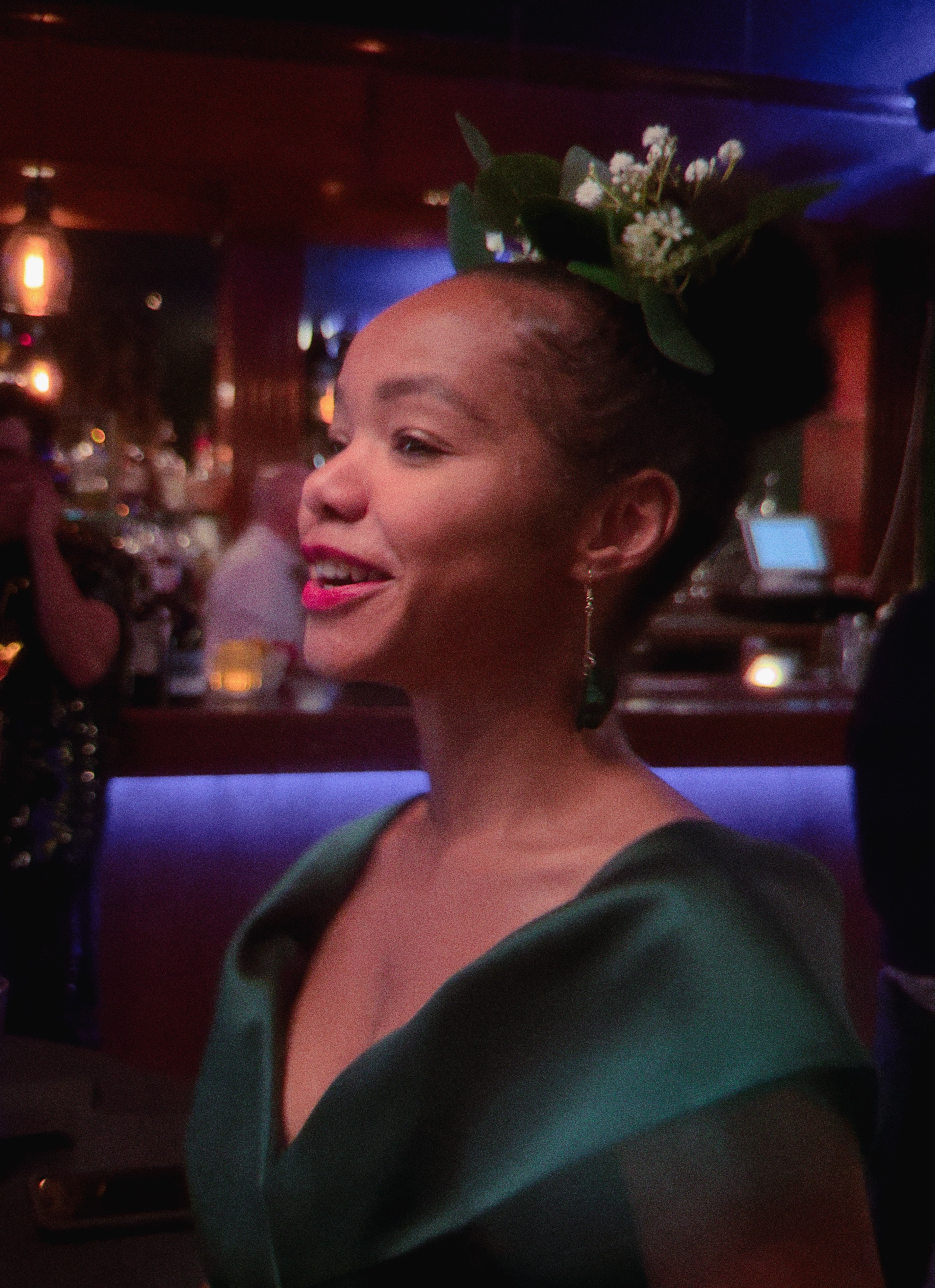 wifey laughing at another fashion show